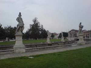 1435374755_cdd8f4321c
