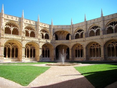 Claustro del monasterio de los Jerónimos.