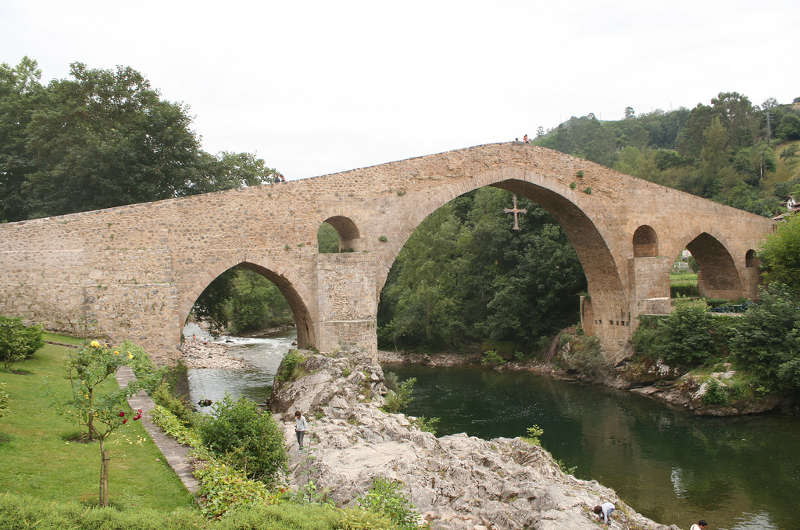 El puente romano de Cangas de Onís, Asturias