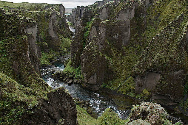 Cañón de Fjadrárgljúfur, en Islandia